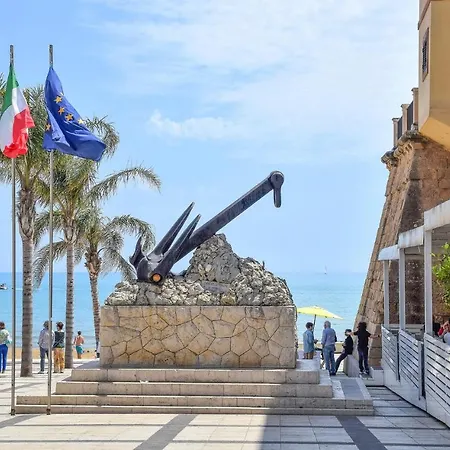 Casa Del Mar Holiday home